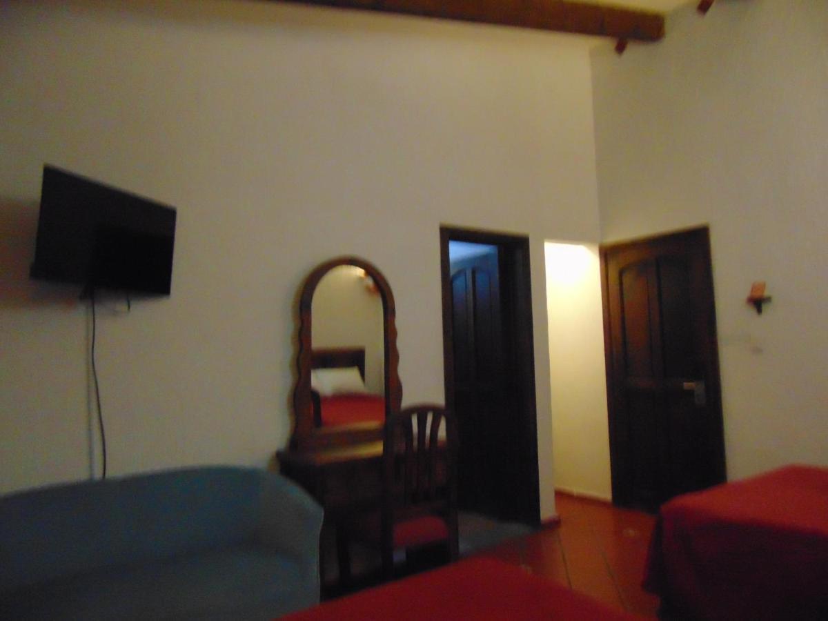 La Casa De La Abuela Hotel San Cristobal de las Casas Luaran gambar