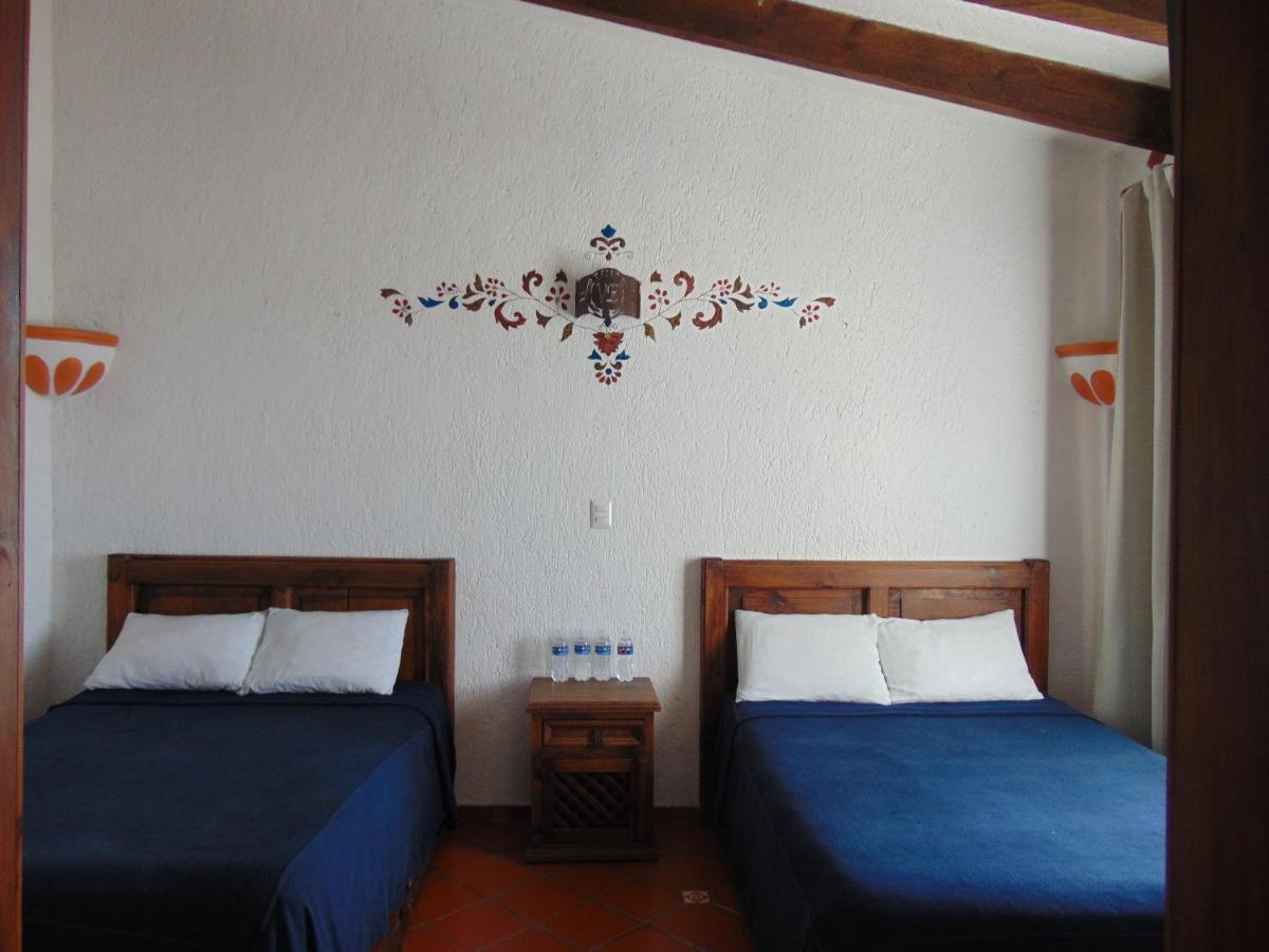 La Casa De La Abuela Hotel San Cristobal de las Casas Luaran gambar