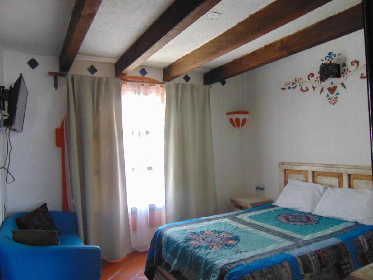 La Casa De La Abuela Hotel San Cristobal de las Casas Luaran gambar