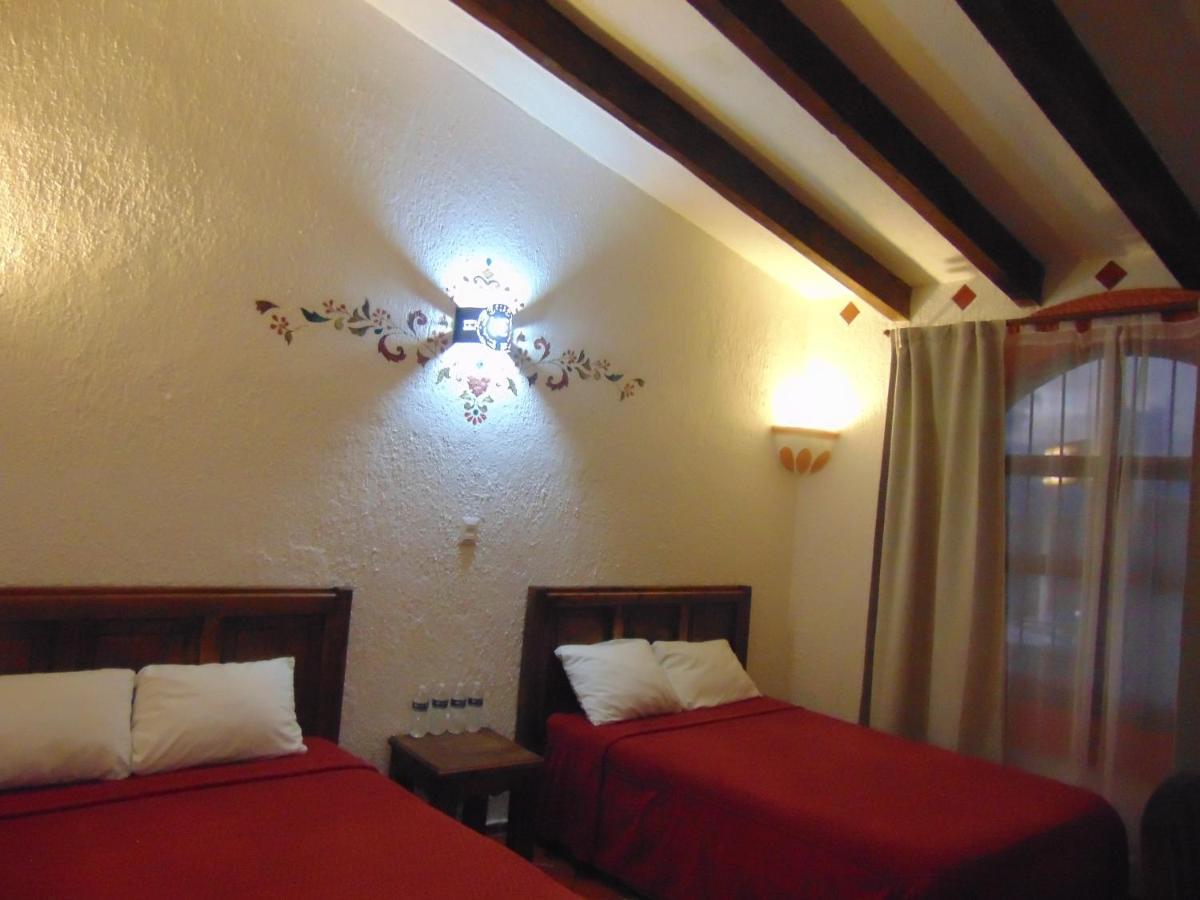 La Casa De La Abuela Hotel San Cristobal de las Casas Luaran gambar
