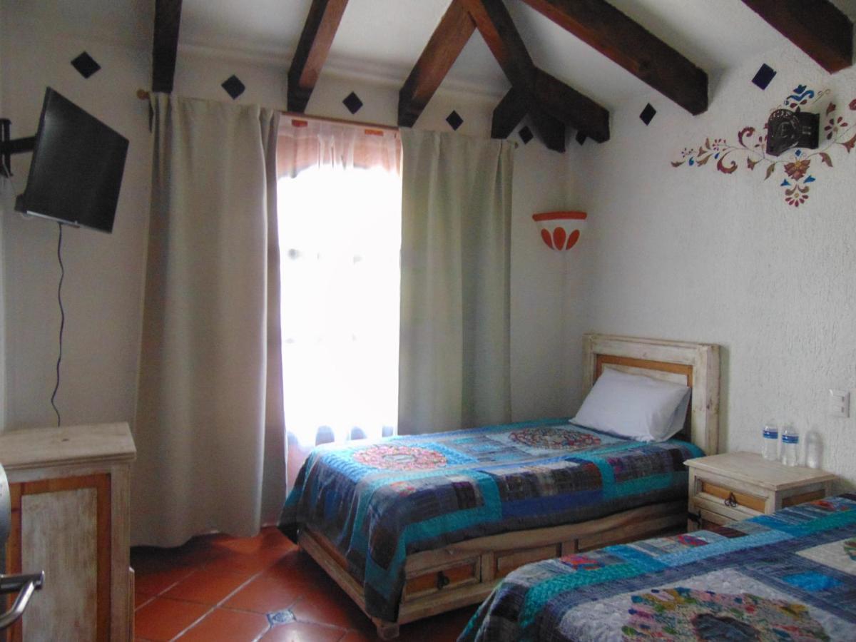 La Casa De La Abuela Hotel San Cristobal de las Casas Luaran gambar